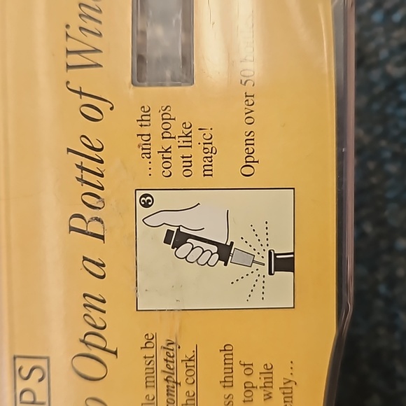 Cork Pops wine bottle opener and 1 replacement cartridge. - Picture 6 of 6